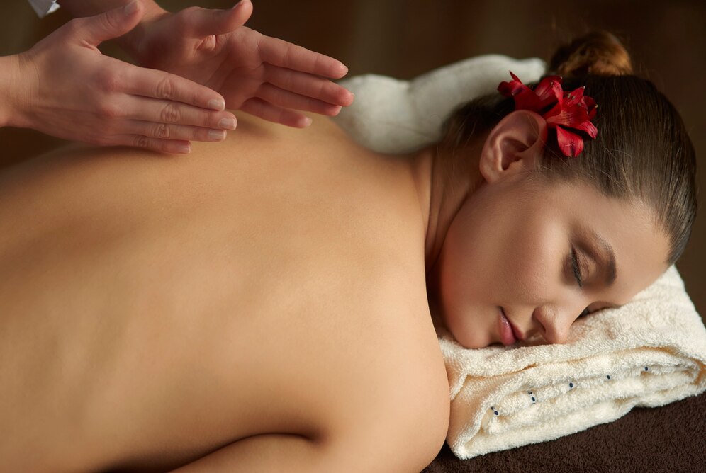 woman-relaxing-spa_329181-13182-min.jpg