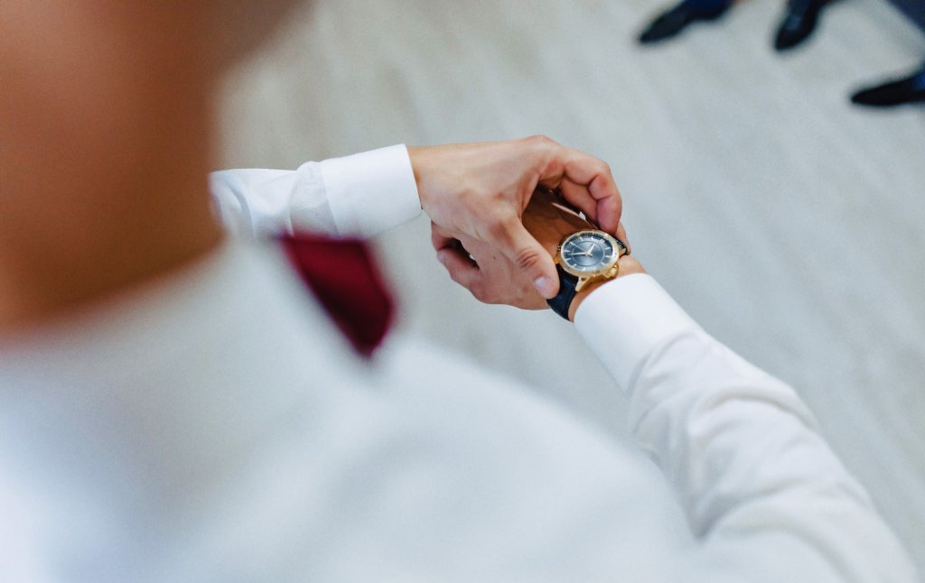 man-looking-time-his-wrist-watch2.jpg