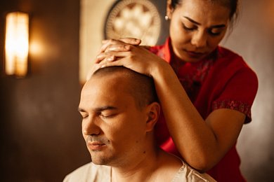 Сертификат на 23 февраля на классический тайский массаж для мужа